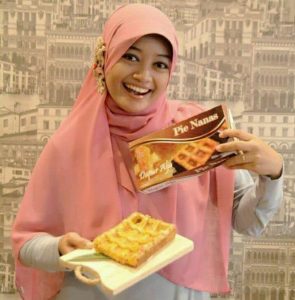 Yesi, Instruktur Baking dengan Seni Jelly Art yang Penuh Dedikasi