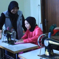 Kelas Desain Fesyen Bumi Kreatif Institute
